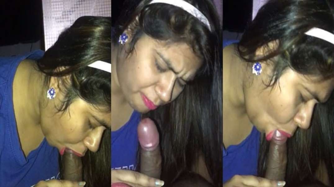 Sexy Indian GF Blowjob To Her Boyfriend For The First Time