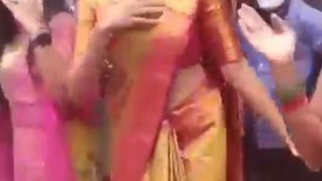 indian marriage function hot boob show