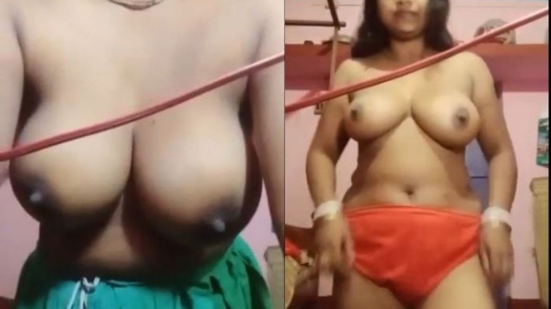 Bengali Boudi Showing Her Assets On Cam