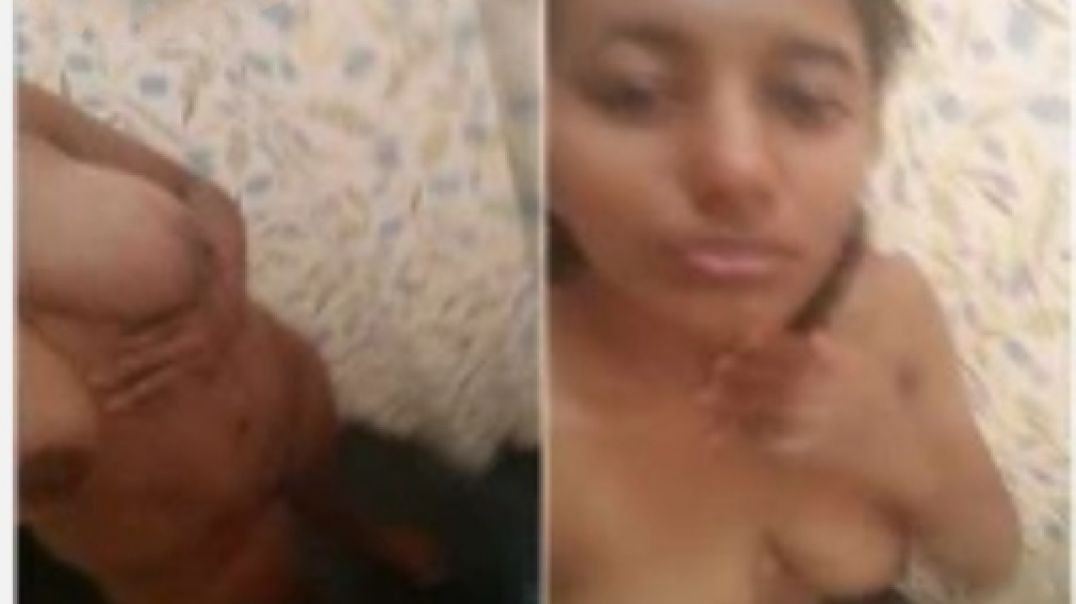 tamil girl showing boobs in shower