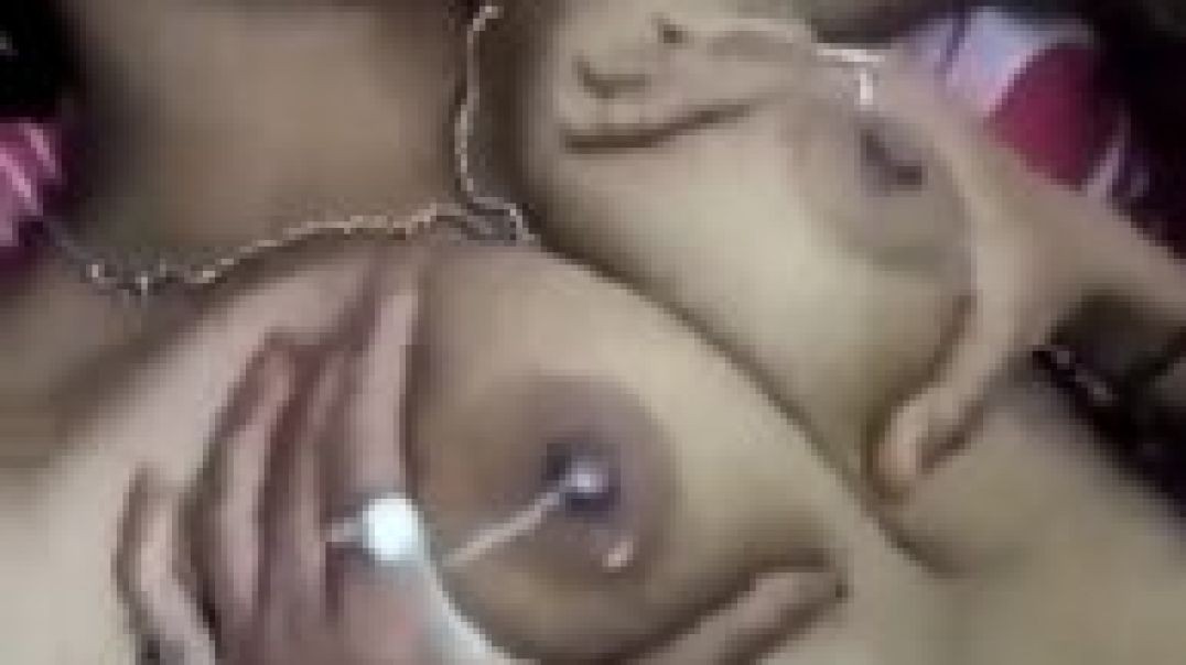 Desi girl milky boobs