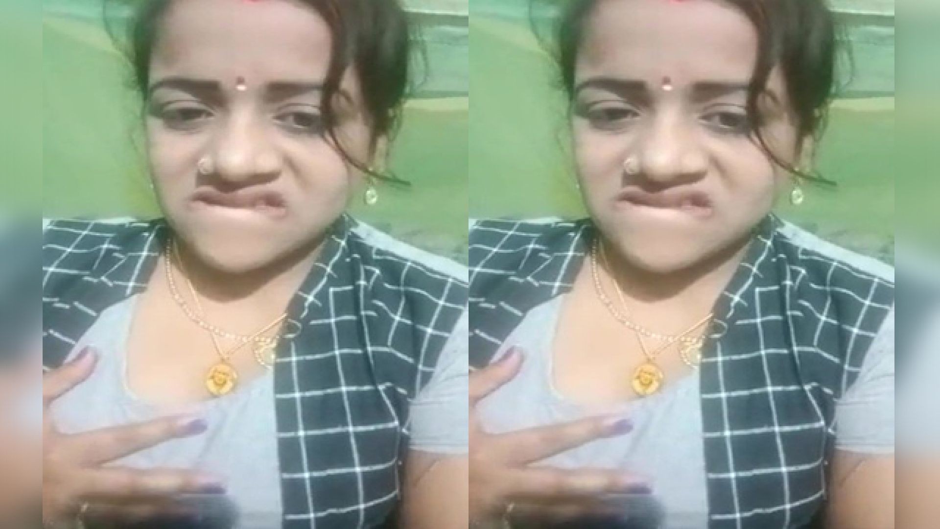 Today Exclusive- Bhabhi Horny Expression showing Pussy
