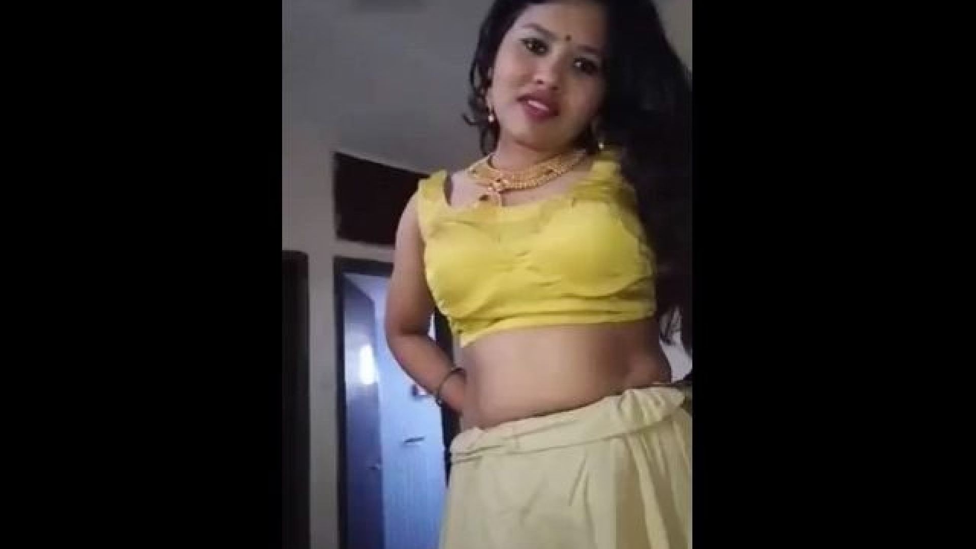 ⁣Desi Bengali Cheating Wife Smita
