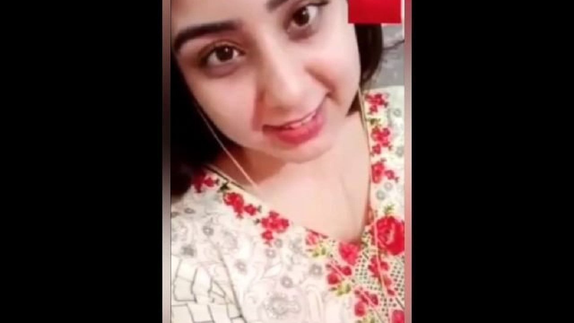 ⁣Paki Girl Showing On VideoCall