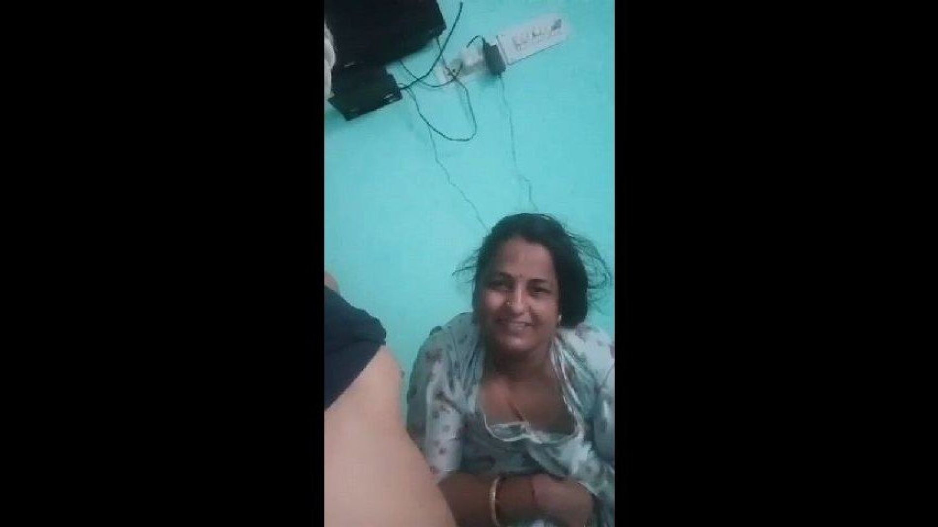Mature huge ass bhabhi fucked in doggystyle