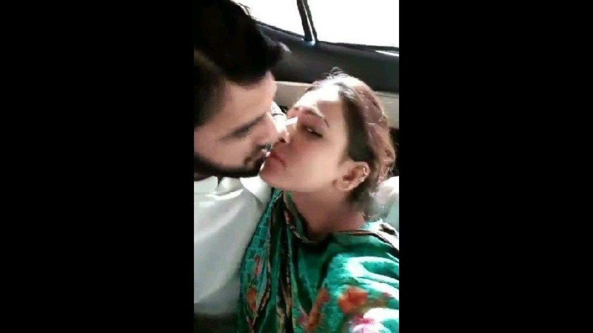 ⁣Paki Couple Enjoying in Car