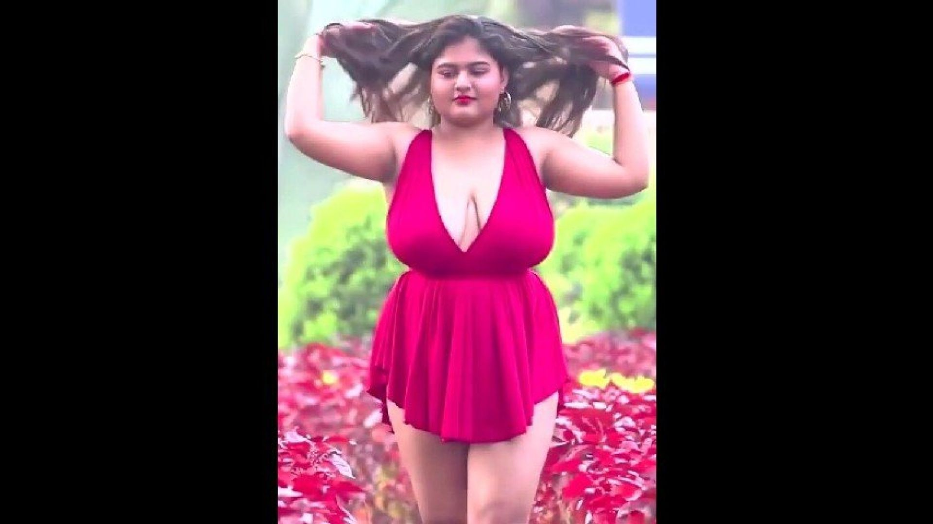 ⁣Megha Das Ghosh Showing Armpits, Deep Cleavage & Sexy Thighs in Hot Western Dress Photoshoot