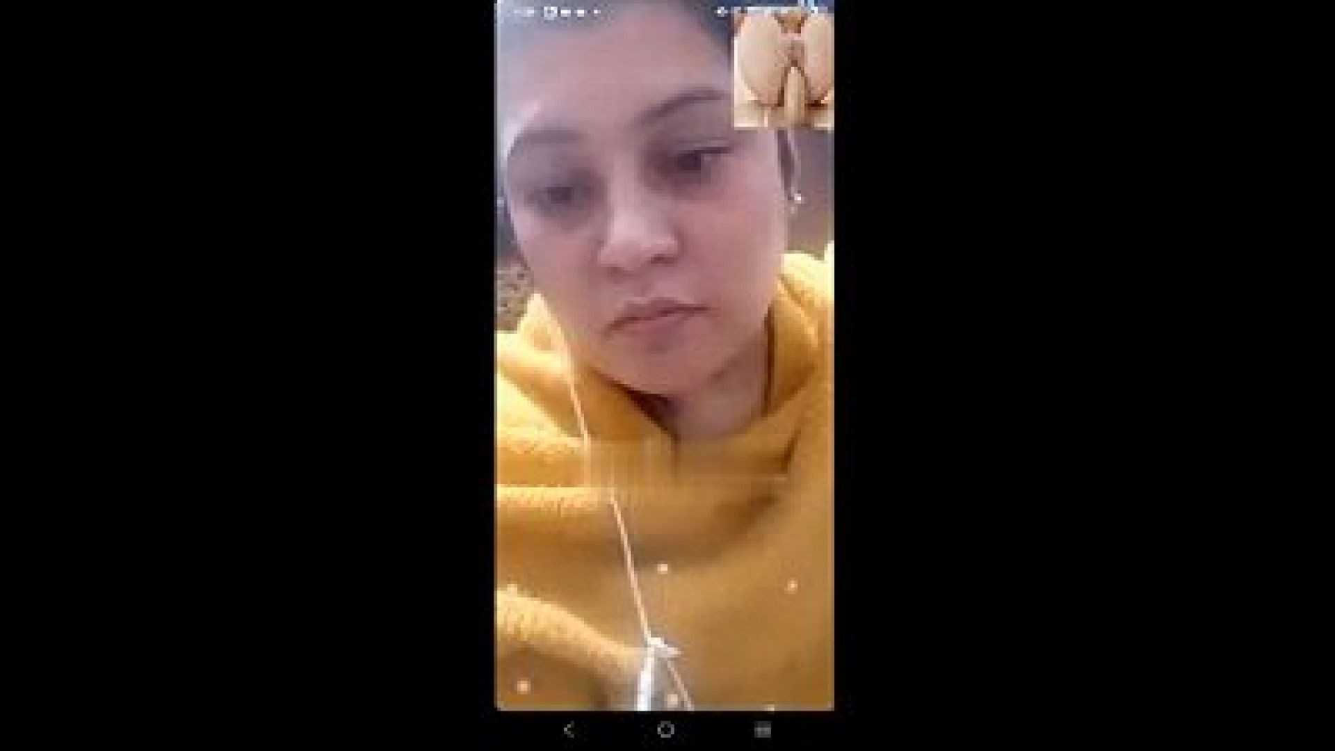 Paki lady showing boobs on video call
